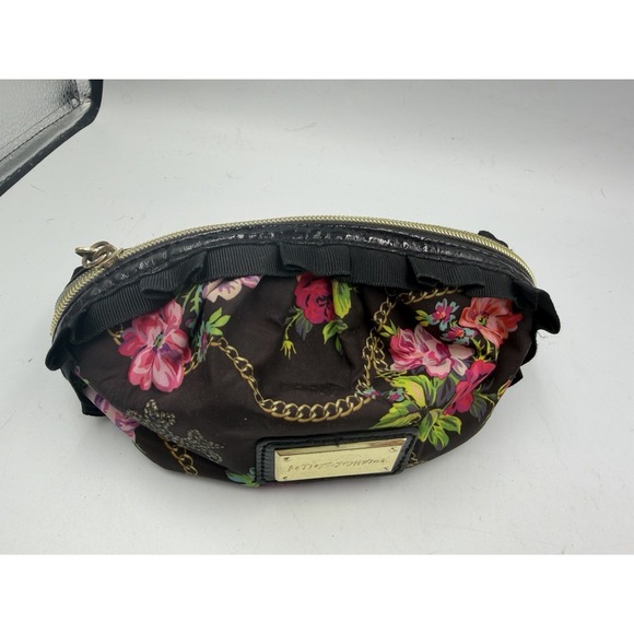 Betsey Johnson Cosmetic Bag Makeup Ruffle Floral Black Travel - Used - See Photo - Picture 2 of 14